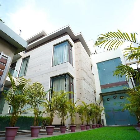 Lime Tree Hotel Sushant Lok Gurgaon Sector 29 Next To Iffco Chowk Metro المظهر الخارجي الصورة