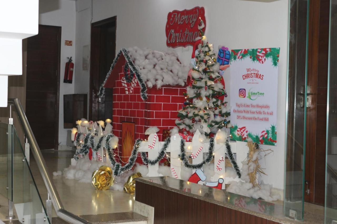 Lime Tree Hotel Sushant Lok Gurgaon Sector 29 Next To Iffco Chowk Metro المظهر الخارجي الصورة