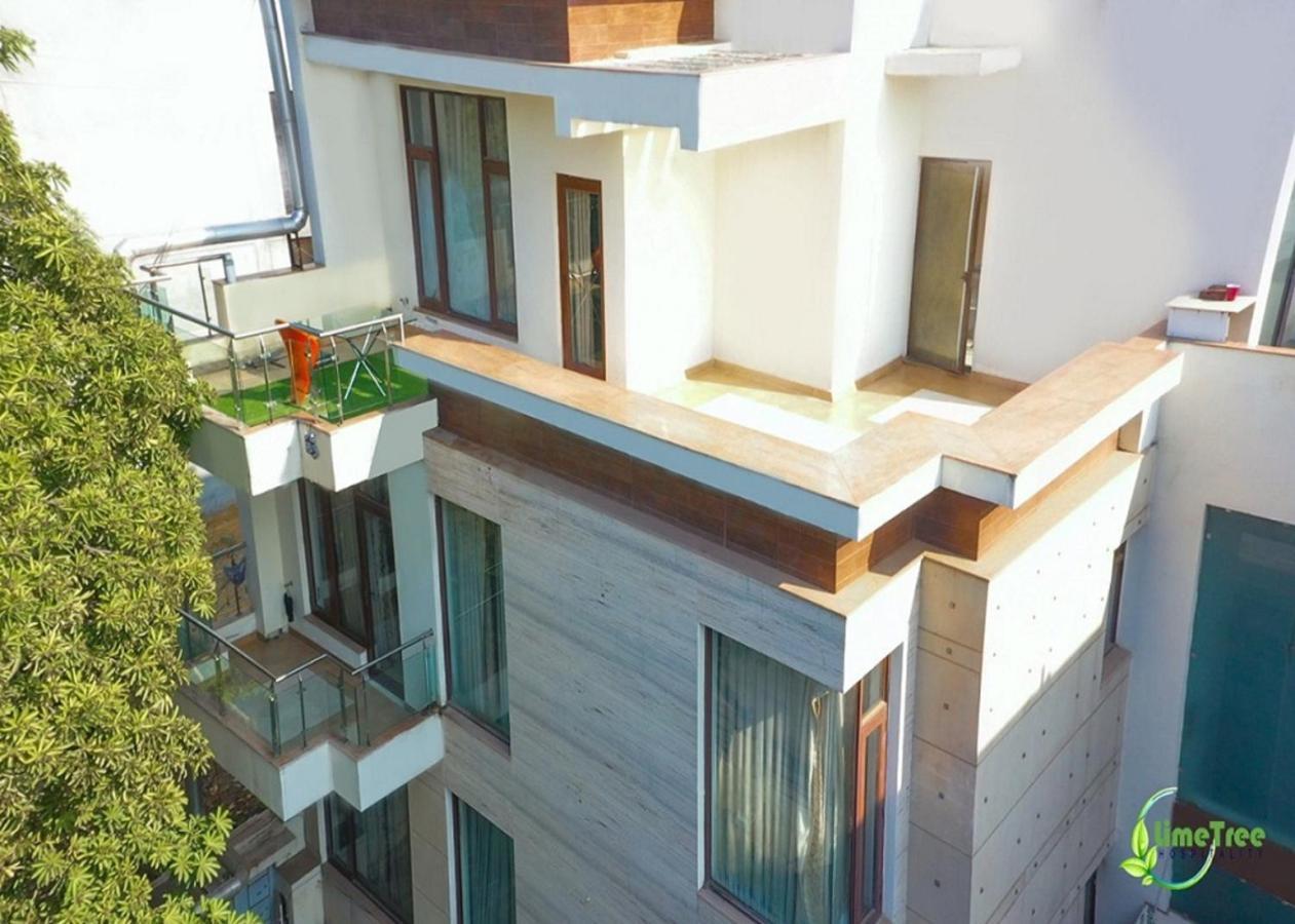 Lime Tree Hotel Sushant Lok Gurgaon Sector 29 Next To Iffco Chowk Metro المظهر الخارجي الصورة